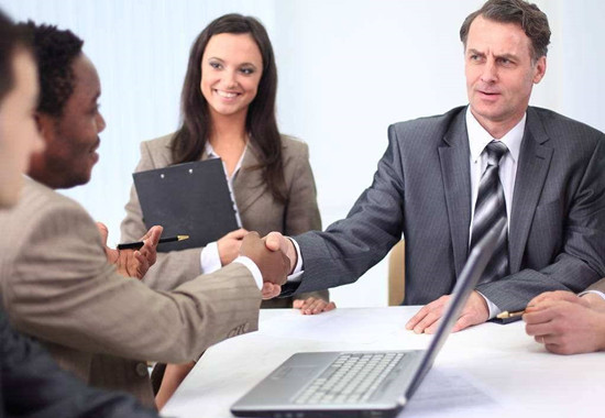 選擇合適的同傳翻譯公司需要注意這三點(diǎn)