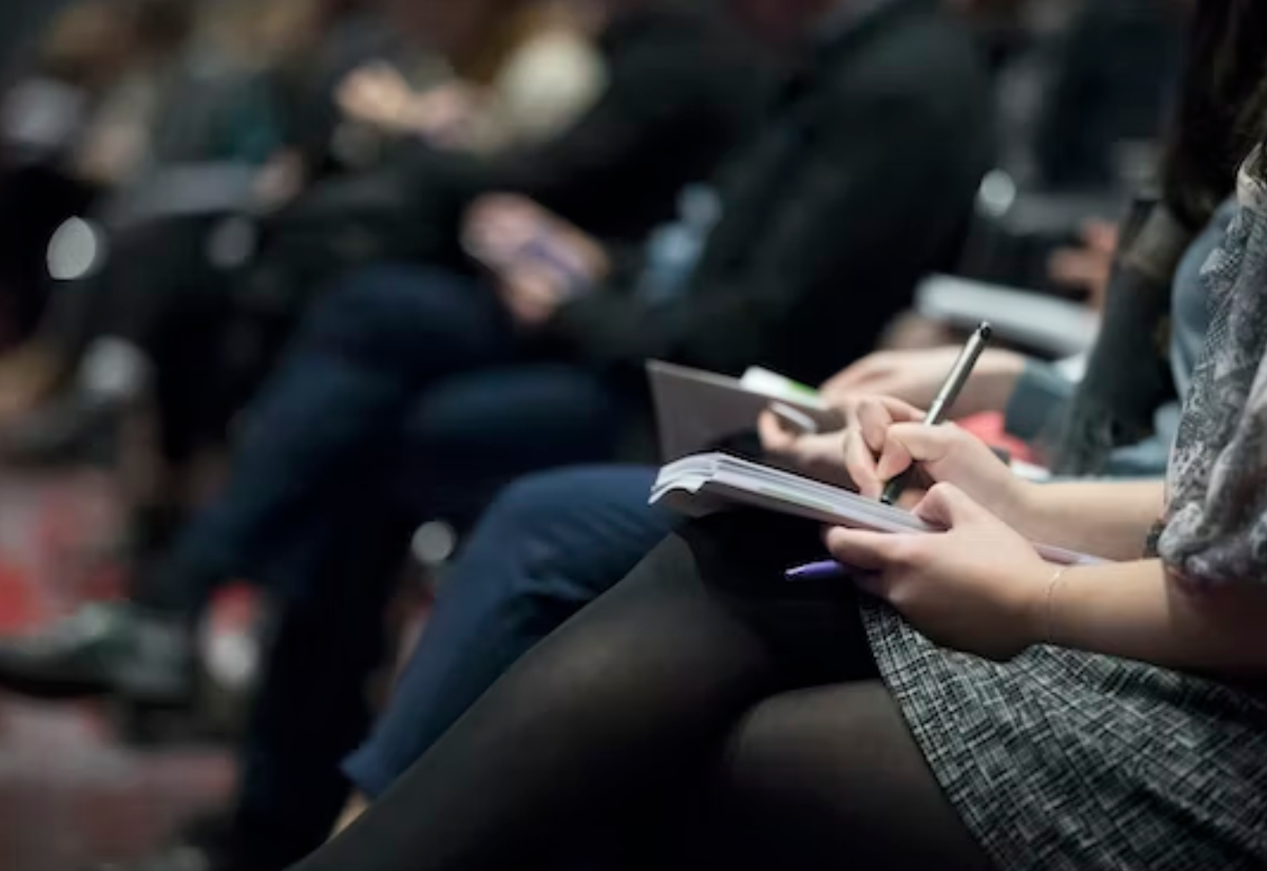 廣州翻譯公司分享英語同聲傳譯有哪些特點？