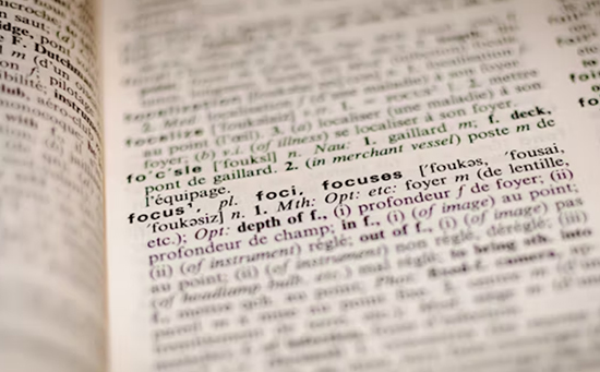 深圳翻譯公介紹同聲傳譯服務(wù)的報(bào)價(jià)標(biāo)準(zhǔn)