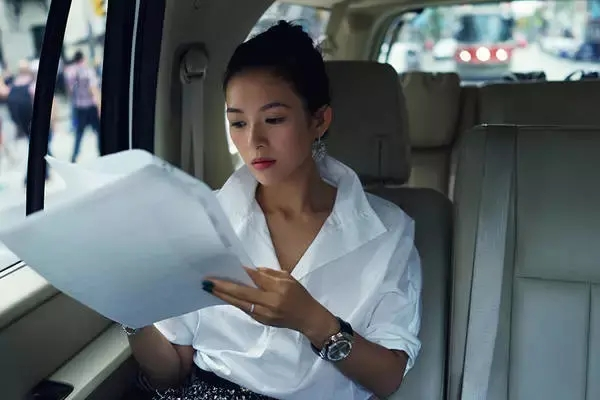 23歲才開始學(xué)英語(yǔ)，到現(xiàn)在面對(duì)采訪全英文回答，章子怡經(jīng)歷了什么