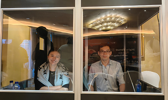 同傳翻譯，臺上1分鐘臺下十年功?