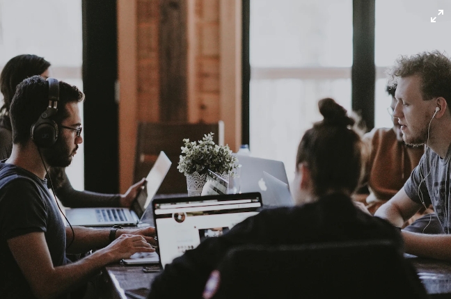 專業(yè)<strong>同聲翻譯公司</strong>