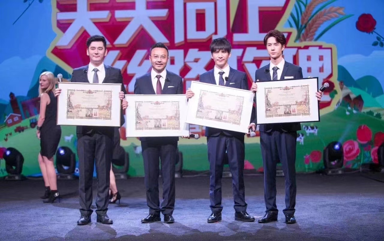 商務(wù)陪同翻譯一天多少錢?商務(wù)陪同翻譯價(jià)格